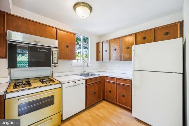 8101 Inverness Ridge Rd, Townhouse with 4 bedrooms, 4 bathrooms and null parking in POTOMAC MD | Image 10