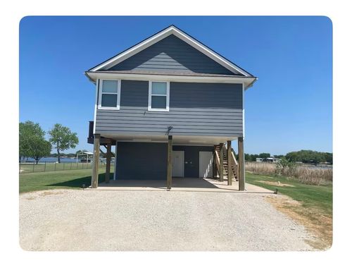 107 County Road 596, Eastland, TX, 76448-7037 | Card Image