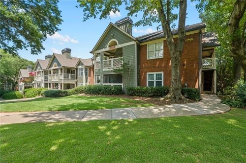 694 Mcgill Pl Ne, Atlanta, GA, 30312-1073 | Card Image