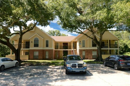 unit-204-8746 Mallard Reserve Dr, TAMPA, FL, 33614-2362 | Card Image