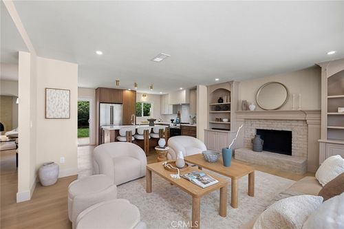 17571 Wrightwood, Huntington Beach, CA, 92649 | Card Image
