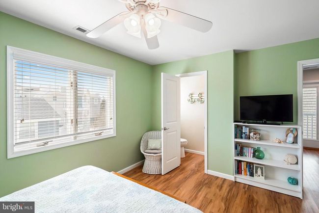 10 W Essex Ave, Home with 3 bedrooms, 3 bathrooms and null parking in Harvey Cedars NJ | Image 37