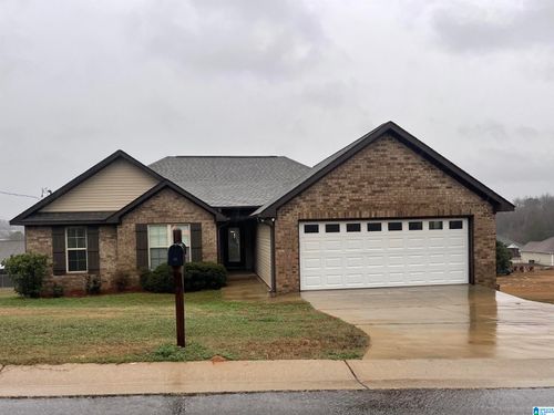 135 Sara Ln, Clanton, AL, 35045-2565 | Card Image