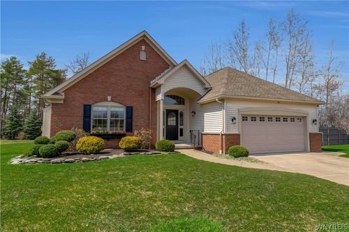 40 Collins Ct, Amherst, NY, 14068-1575 | Card Image