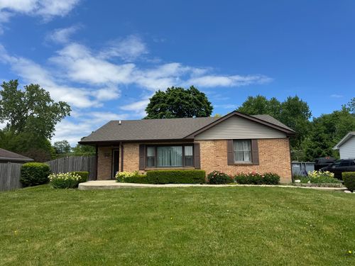 2130 Hawthorne Ln, Waukegan, IL, 60087-2827 | Card Image