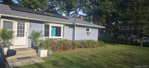 233 Beaver Dr, Mastic Beach, NY, 11951-2815 | Card Image