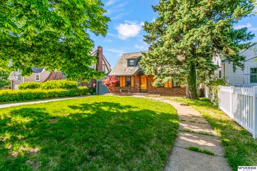 4511 Shirley St, Omaha, NE, 68106-2521 | Card Image