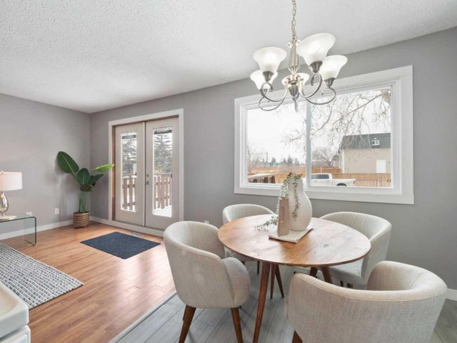A - 2737 78 Avenue Se, Home with 2 bedrooms, 1 bathrooms and 1 parking in Calgary AB | Image 4