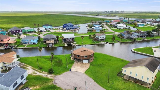 174 Sand Shoals Rd, House other with 3 bedrooms, 2 bathrooms and 2 parking in Freeport TX | Image 26