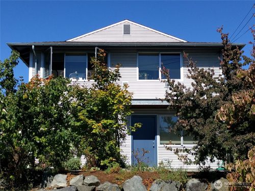 a-d-1822 S King St, Seattle, WA, 98144-2230 | Card Image