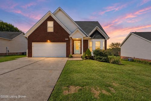 1141 Summit Dr, Shelbyville, KY, 40065-9540 | Card Image