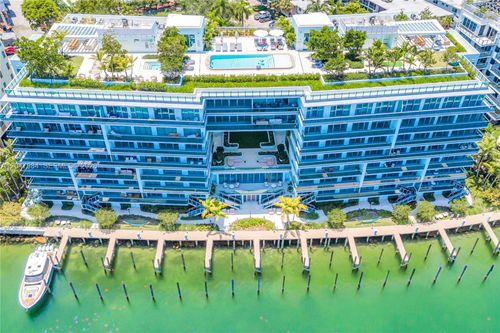 ph809-9201 E Bay Harbor Dr, Bay Harbor Islands, FL, 33154-2779 | Card Image