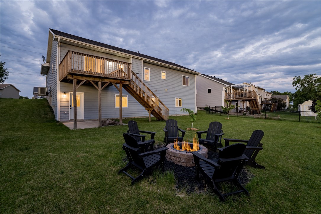 30th Ave, Altoona, IA 50009