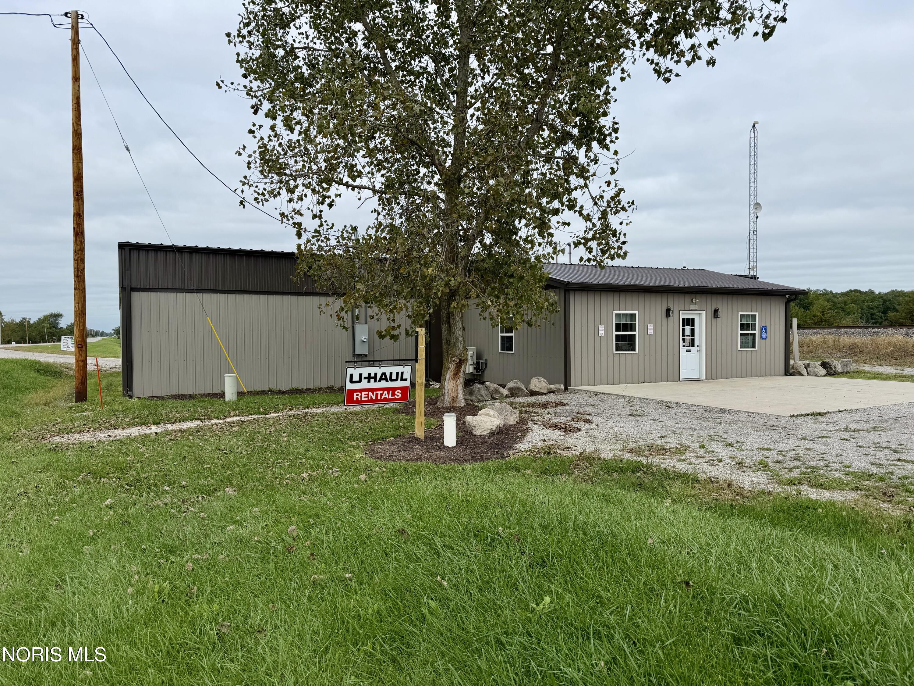 18743 County Road 424, Defiance, OH 43512