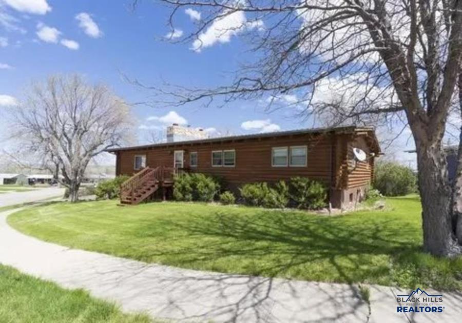 F St, Edgemont, SD 57735