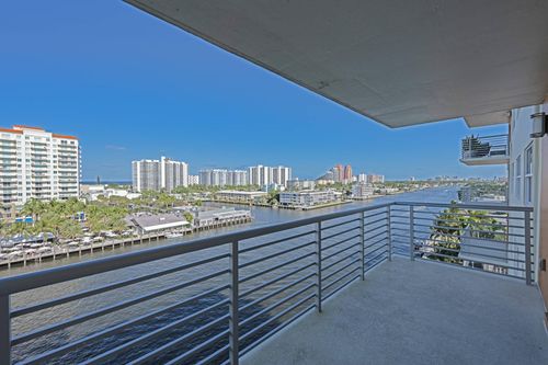 i-9-2900 Ne 30th St, Fort Lauderdale, FL, 33306 | Card Image