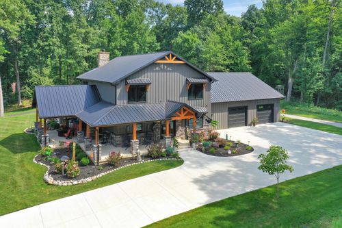 69639 Shady Ln, White Pigeon, MI, 49099-9039 | Card Image
