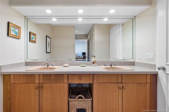 6549 South Marina Way, Townhouse with 4 bedrooms, 4 bathrooms and 2 parking in Stuart FL | Image 39