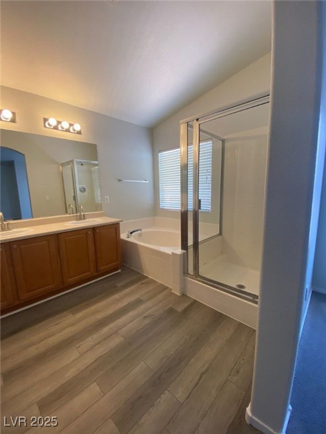8004 Park Bench Ct, House other with 4 bedrooms, 3 bathrooms and null parking in Las Vegas NV | Image 8