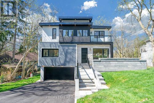 6030 Hillsdale Dr, Stouffville, ON, L4A3B8 | Card Image