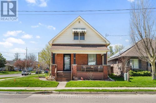 31 5th Ave, St Thomas, ON, N5R4C2 | Card Image