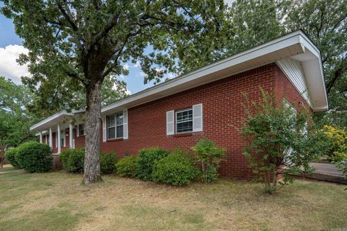 2500 North Dr, North Little Rock, AR, 72118-4239 | Card Image