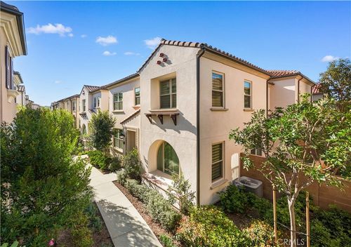 136 Newburry, Irvine, CA, 92618-3542 | Card Image