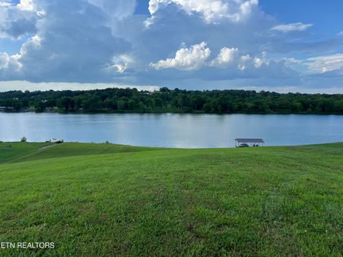 488 Silent River Ln, Loudon, TN, 37774-2644 | Card Image