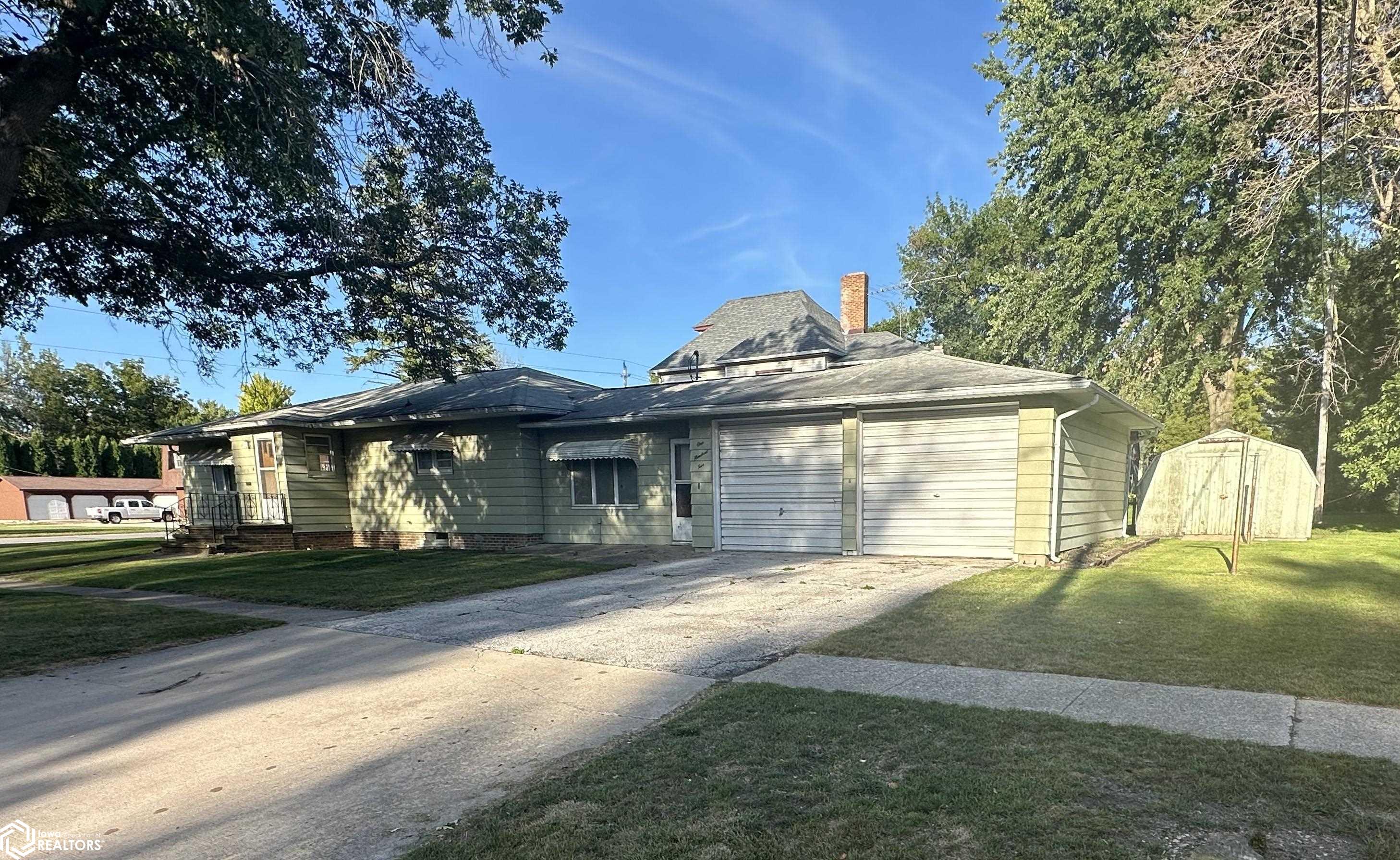 4th St, Clarion, IA 50525