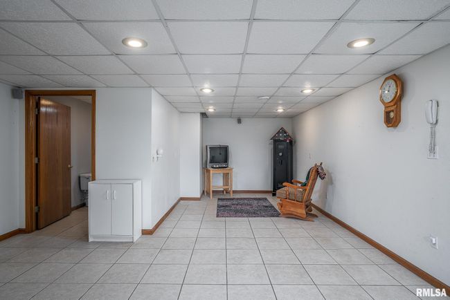 4460 160 Th St, House other with 5 bedrooms, 3 bathrooms and null parking in Clinton IA | Image 22