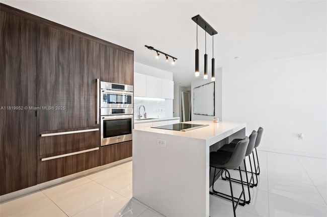UNIT-909 - 851 Ne 1 St Ave, Condo with 3 bedrooms, 3 bathrooms and null parking in Miami FL | Image 42