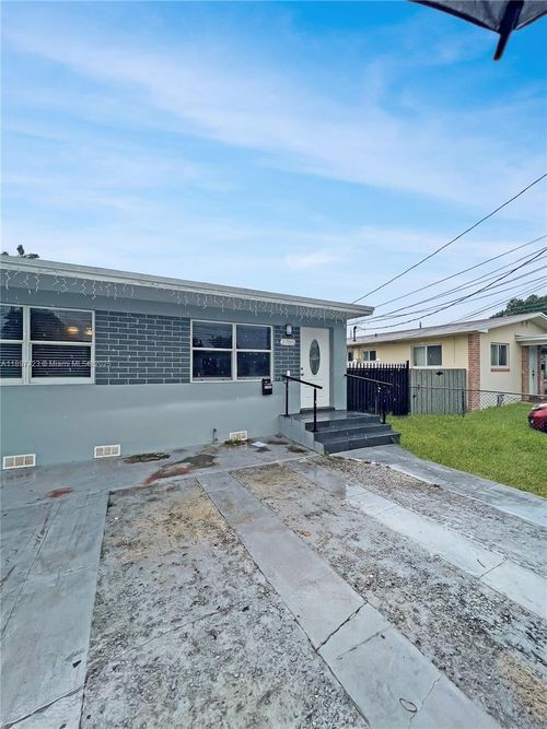 2785-2783 Sw 33rd Ct, Miami, FL, 33133-2840 | Card Image