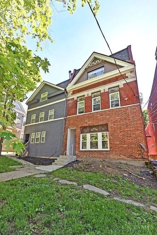 2228 Kemper Ln, Cincinnati, OH, 45206-2719 | Card Image