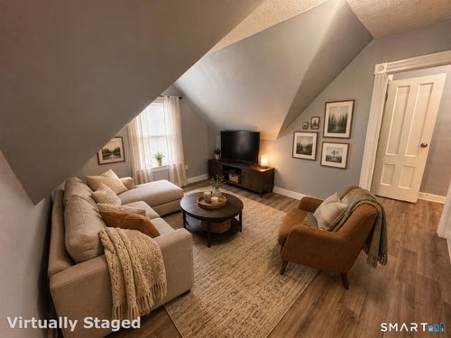 3-195 Edgewood Street, Hartford, CT, 06112 | Card Image