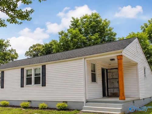 1004 Peck Rd Ne, Huntsville, AL, 35801-1759 | Card Image