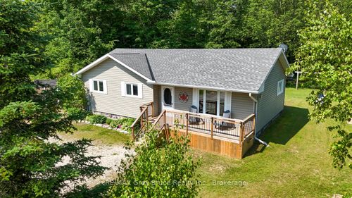 32 Sugarbush Rd, South Bruce Peninsula, ON, N0H2T0 | Card Image