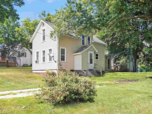 620 Lake St, Hillsboro, WI, 54634-9013 | Card Image