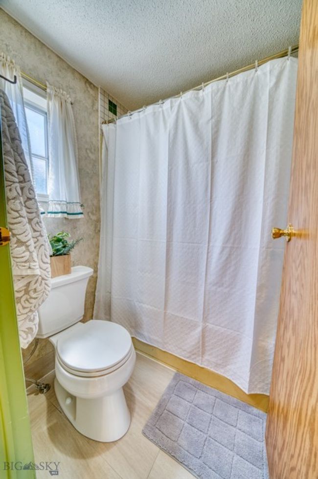 Primary bathroom | Image 18