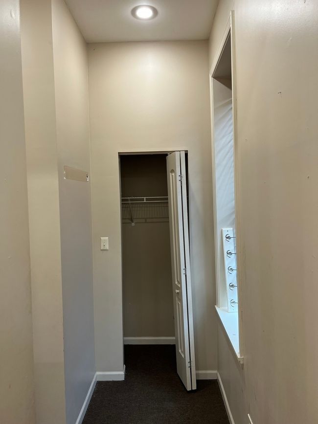 5722 S Aberdeen St, Home with 6 bedrooms, 3 bathrooms and null parking in Chicago IL | Image 5
