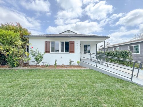 1976 E 112th St, LOS ANGELES, CA, 90059-2004 | Card Image
