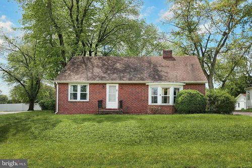 44 W Hanover St, BIGLERVILLE, PA, 17307-9824 | Card Image