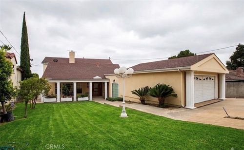 314 W Kenneth Rd, Glendale, CA, 91202 | Card Image