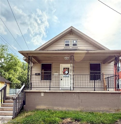 1 Hickory Ave, Moundsville, WV, 26041-1323 | Card Image