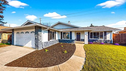 990 Shawnan Drive, Turlock, CA, 95380 | Card Image