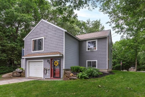 40 Boulder Dr, Danville, NH, 03819-3014 | Card Image