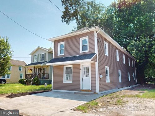 6 W Griffith St, PENNS GROVE, NJ, 08069-1319 | Card Image