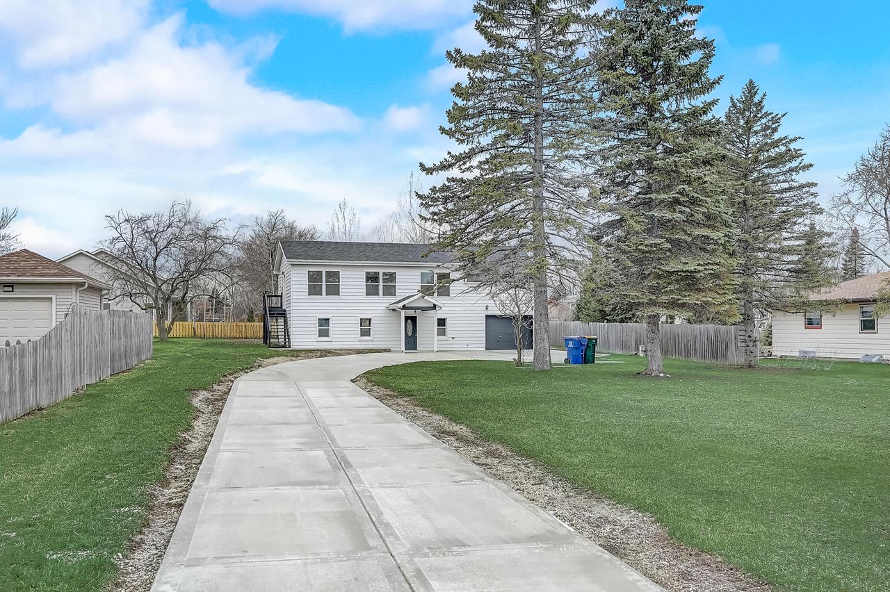 Shepard Ave, Oak Creek, WI 53154