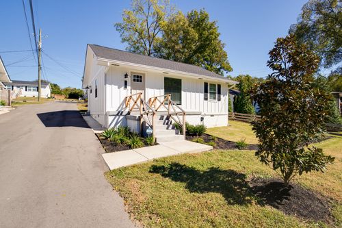 2128 D Sharondale Drive, Nashville, TN, 37215 | Card Image