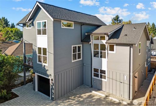 b-7350 22nd Ave Nw, Seattle, WA, 98117-5627 | Card Image