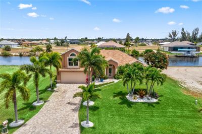 2847 Nw 46th Pl, House other with 5 bedrooms, 3 bathrooms and null parking in Cape Coral FL | Image 3